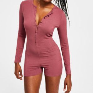 Style Not Size by Jenni NWT Ribbed Long Sleeve Romper Sunsweet Plum